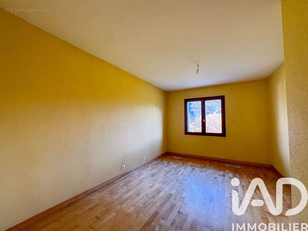 Photo 9 - Maison à LATHUILE