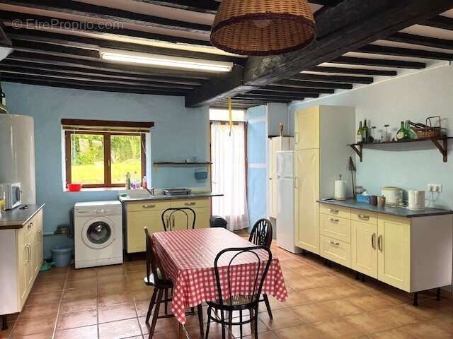 Maison à CHAMPAGNAC-LA-RIVIERE