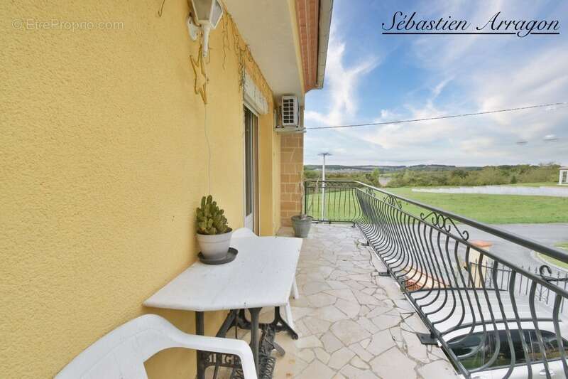En exclusivité à Cancon – Maison familiale rénovée de 130 m² avec garage et terrain clos - photo 13