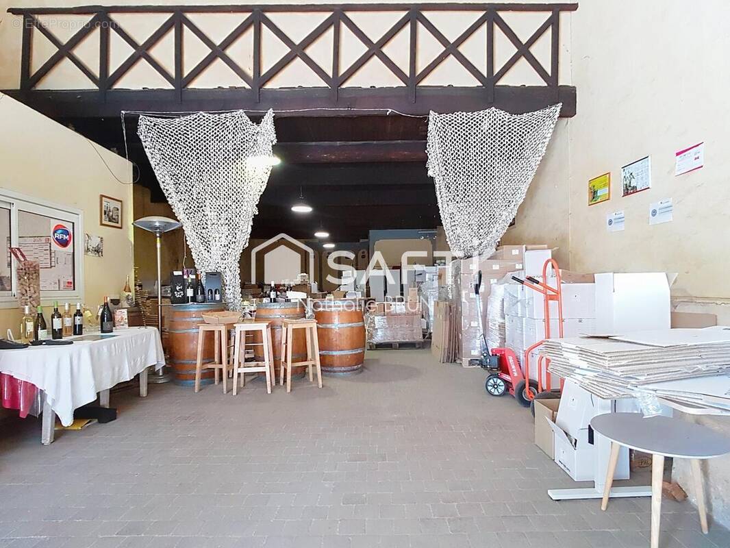 Photo 1 - Parking à BOUJAN-SUR-LIBRON