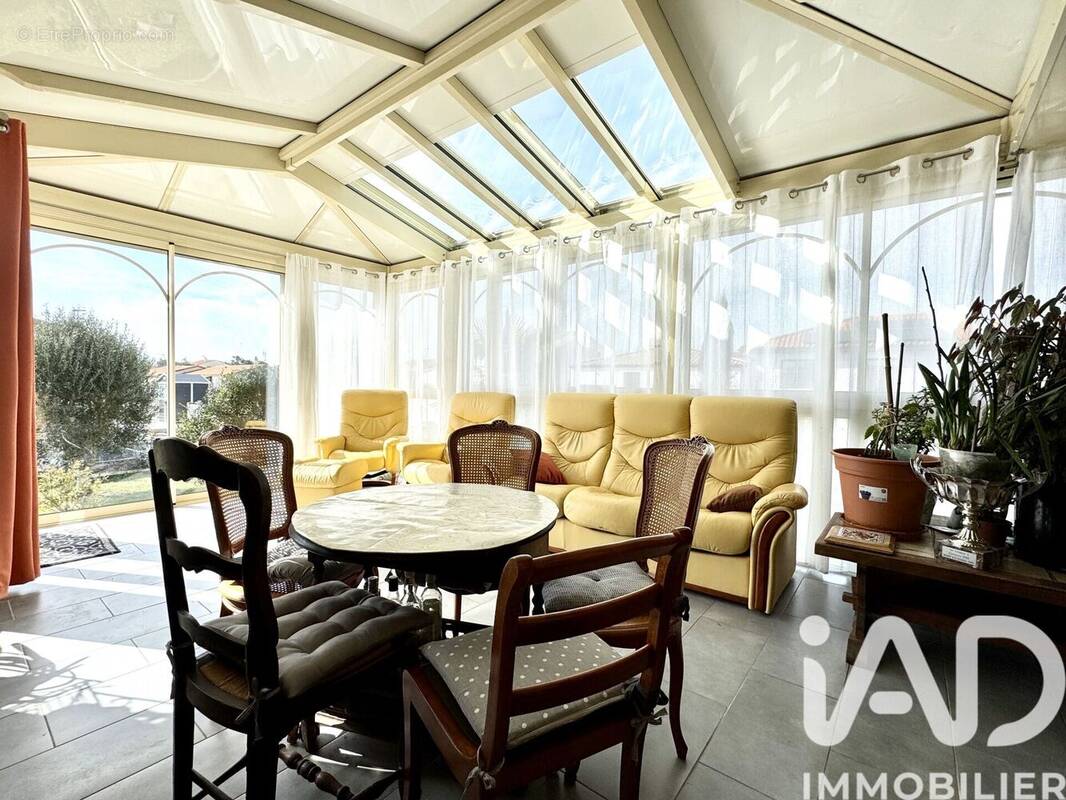 Photo 1 - Maison à SAINT-XANDRE