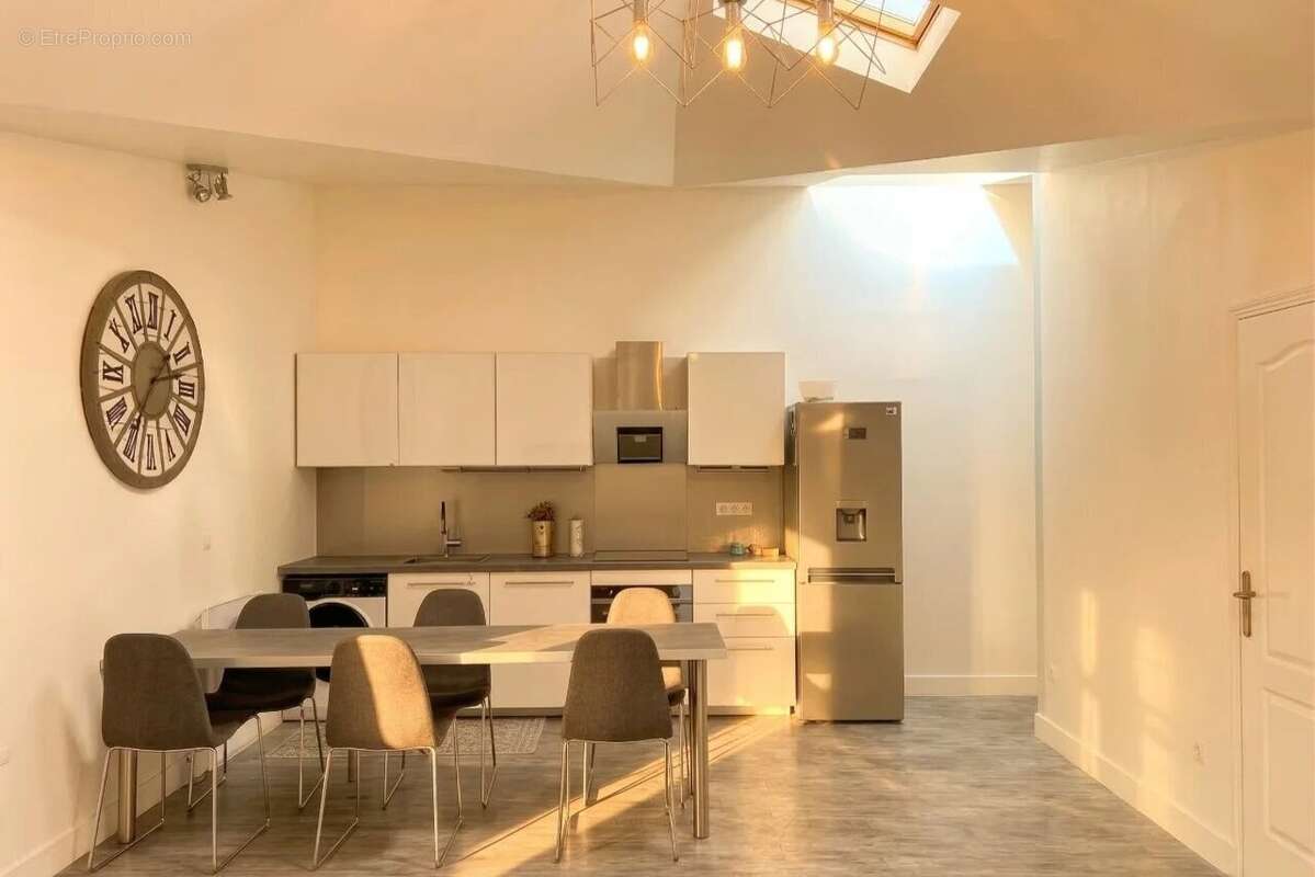 Maison à SAINT-MAUR-DES-FOSSES