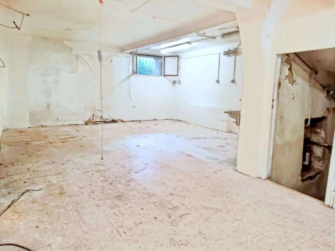 Commerce à OLLIOULES