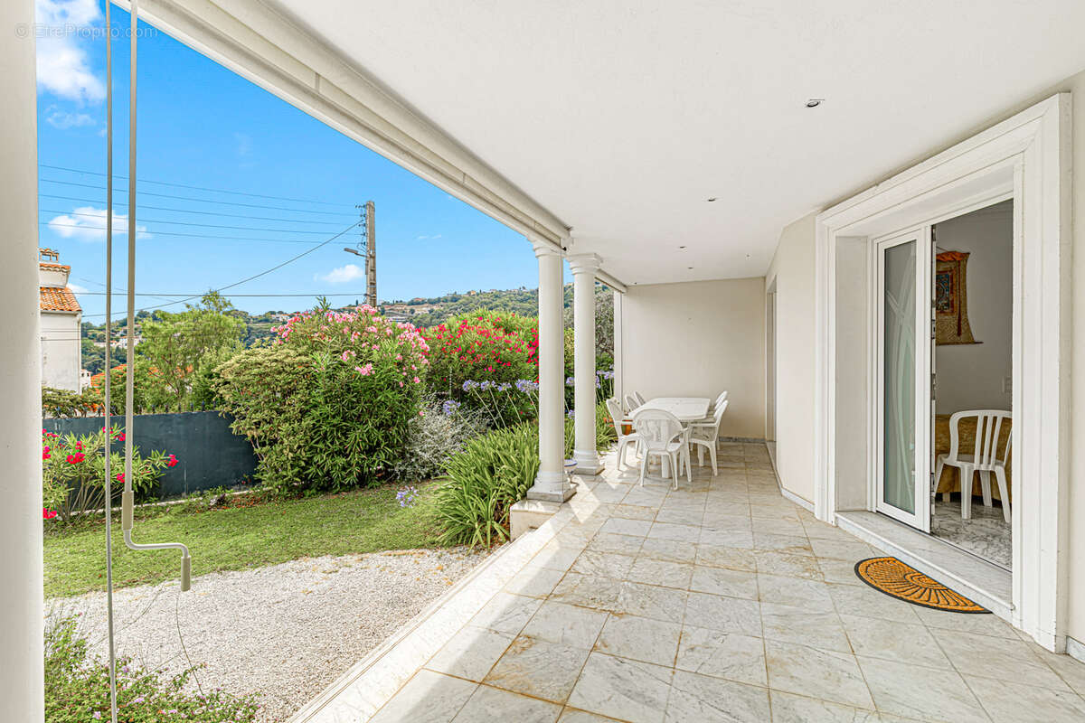 NICE NORD COLLINE - 3/4 PIECES dans VILLA - 117 m2 - Terrasse - Jardin- Garage - 689 000 € - photo 16