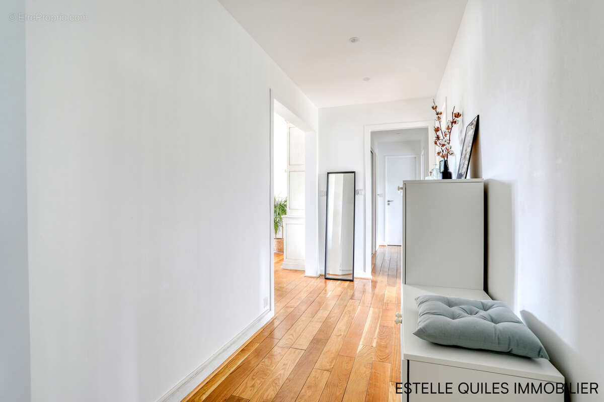 Appartement à VERSAILLES