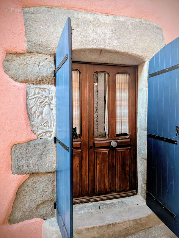 Maison à PARAZA