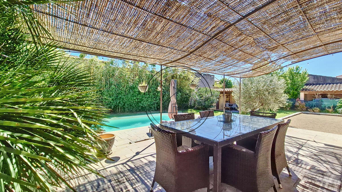 Maison à CHEVAL-BLANC