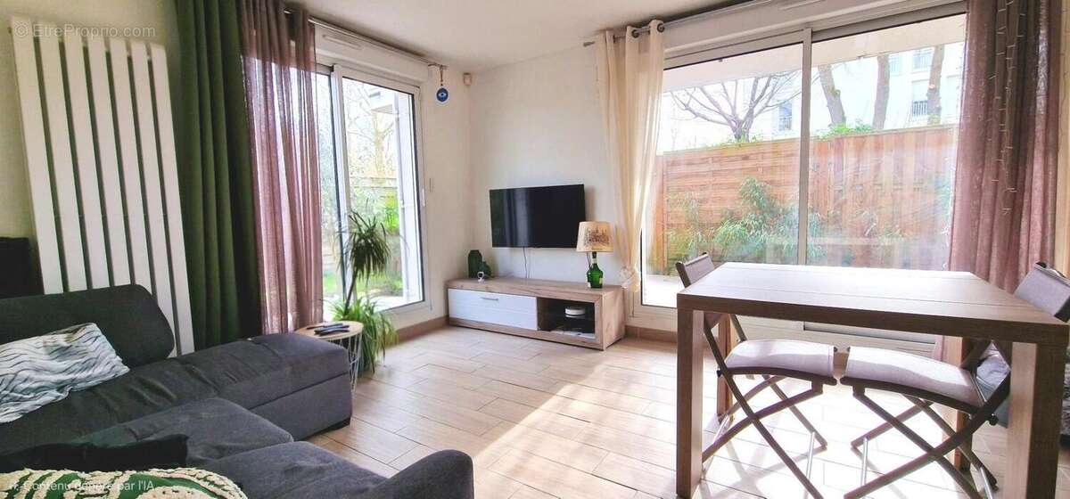 Photo 3 - Appartement à SAINTE-GENEVIEVE-DES-BOIS