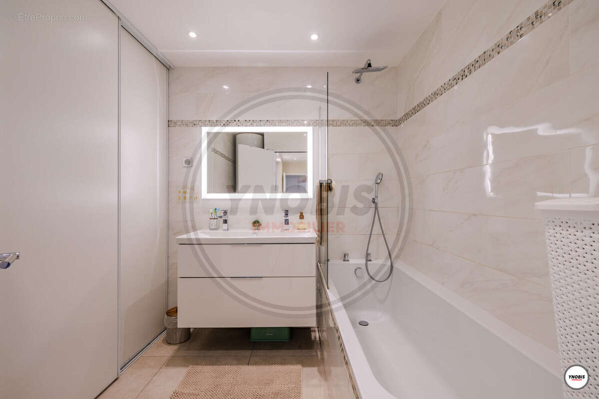 Appartement à LES MUREAUX