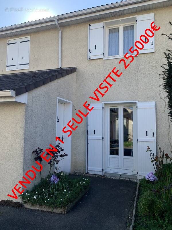 Maison à OLLAINVILLE
