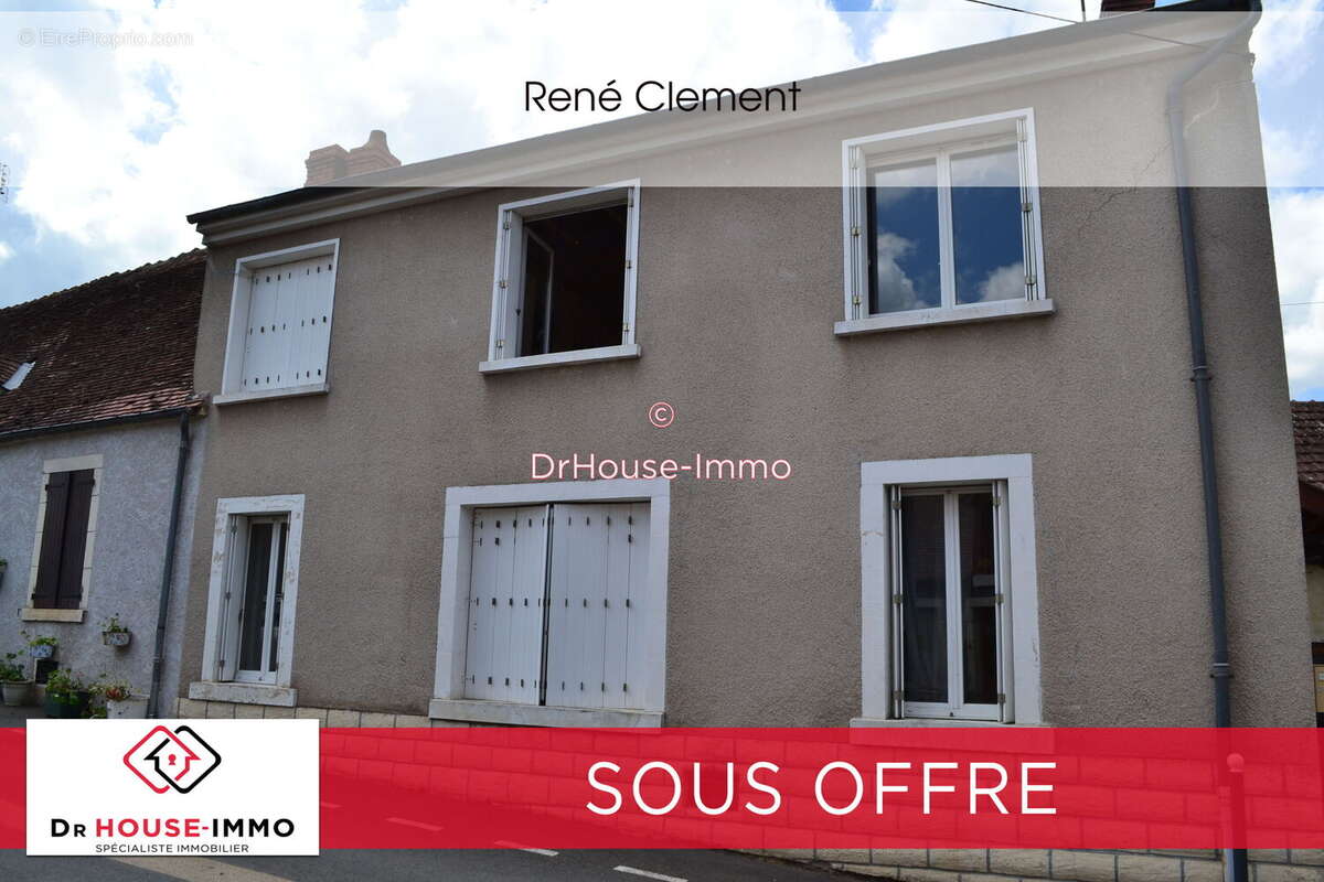 Maison à DUN-SUR-AURON