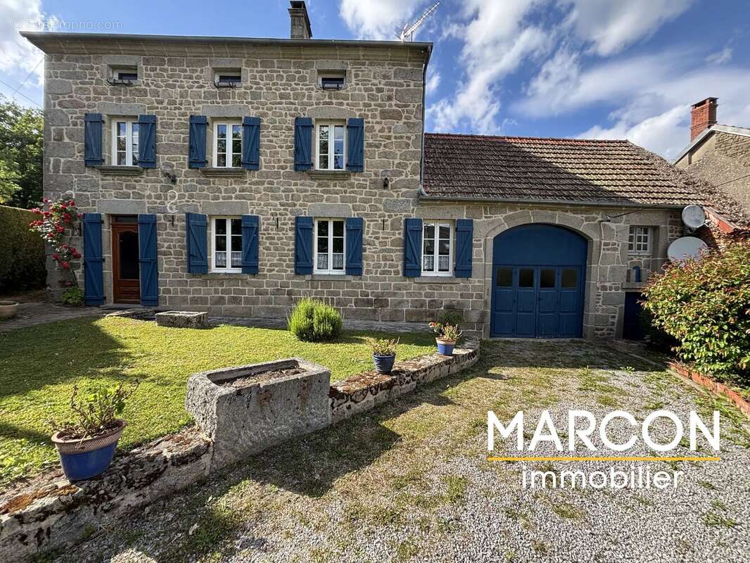 Maison à CHAMPAGNAT