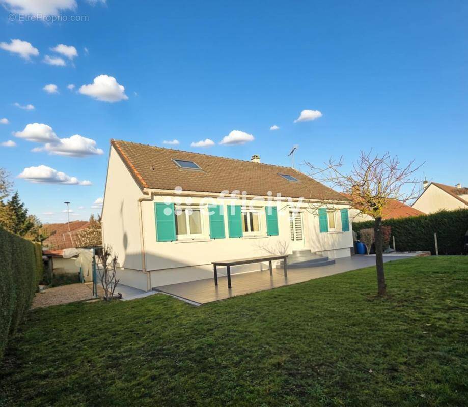 Maison à ABLIS