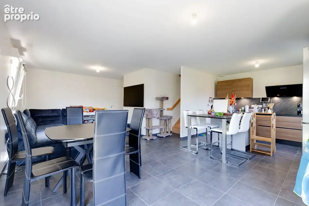Photo Appartement à Bons-En-Chablais au prix de 399 000€