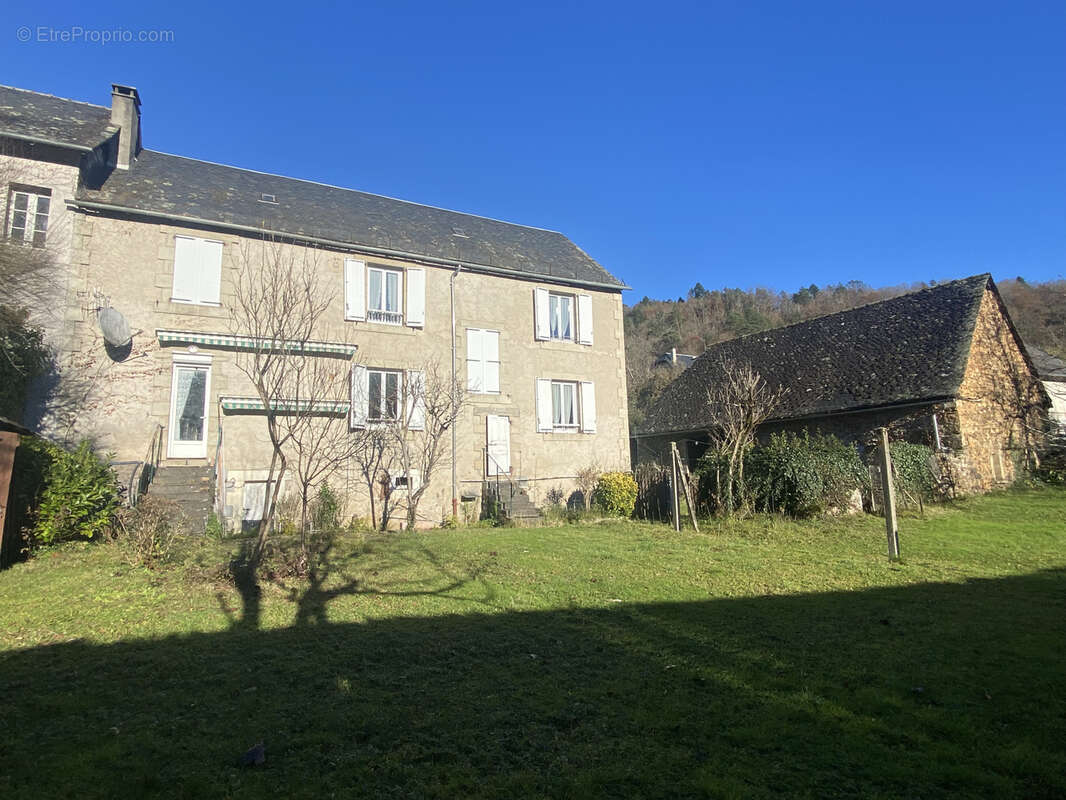 Maison à SAINT-CHAMANT