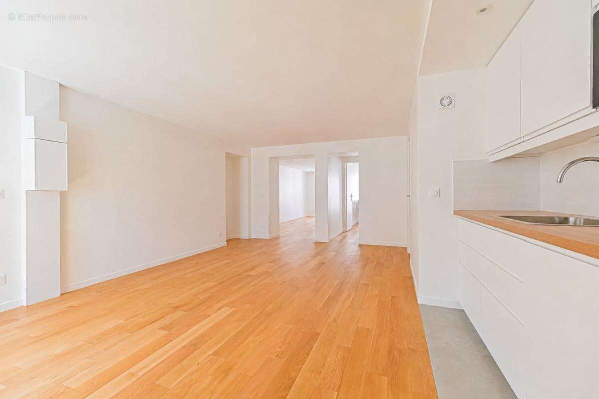 Appartement À Vendre - photo 3