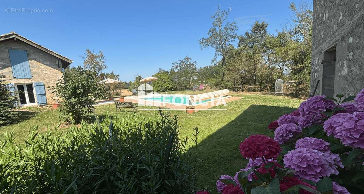 Propriété de caractère au coeur du GERS- Idéale résidence familiale ou projet touristique - photo 3