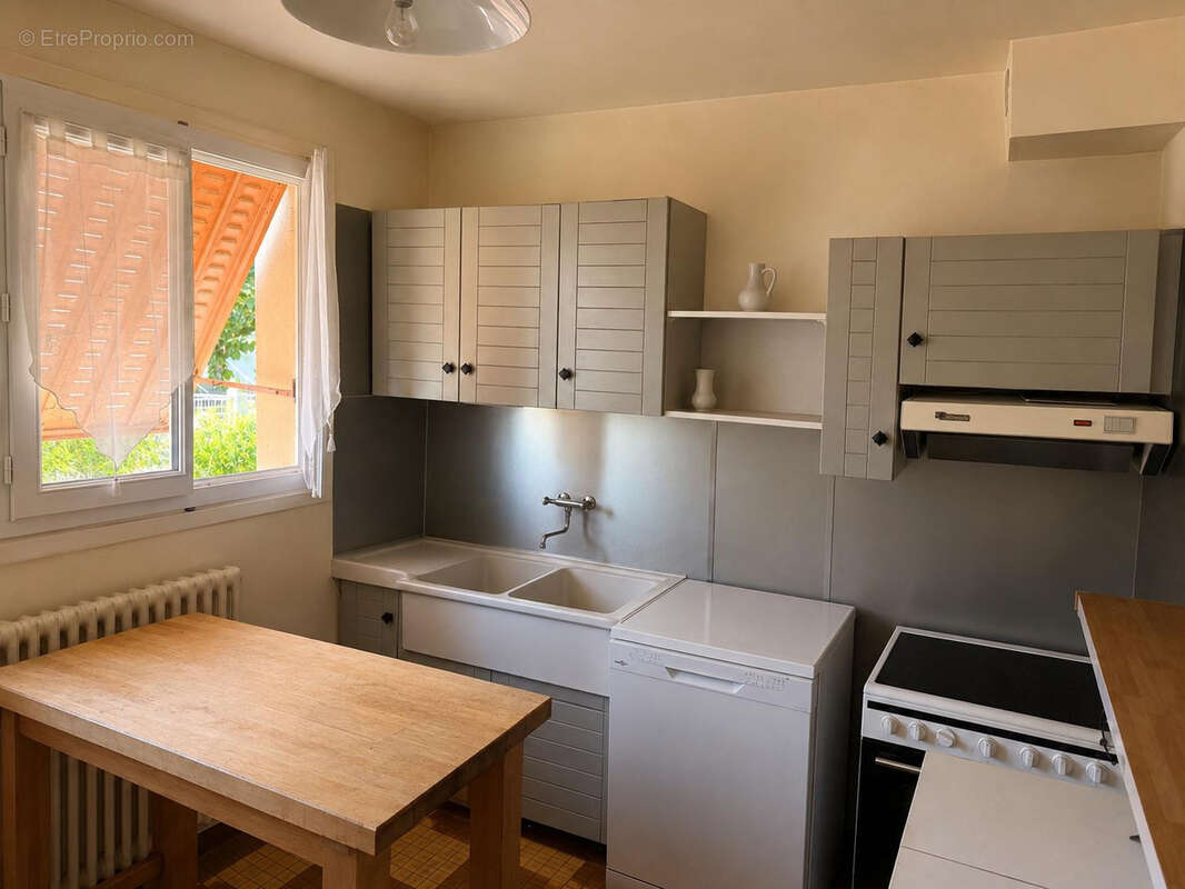 Maison 87 m² à Riom  - photo 4