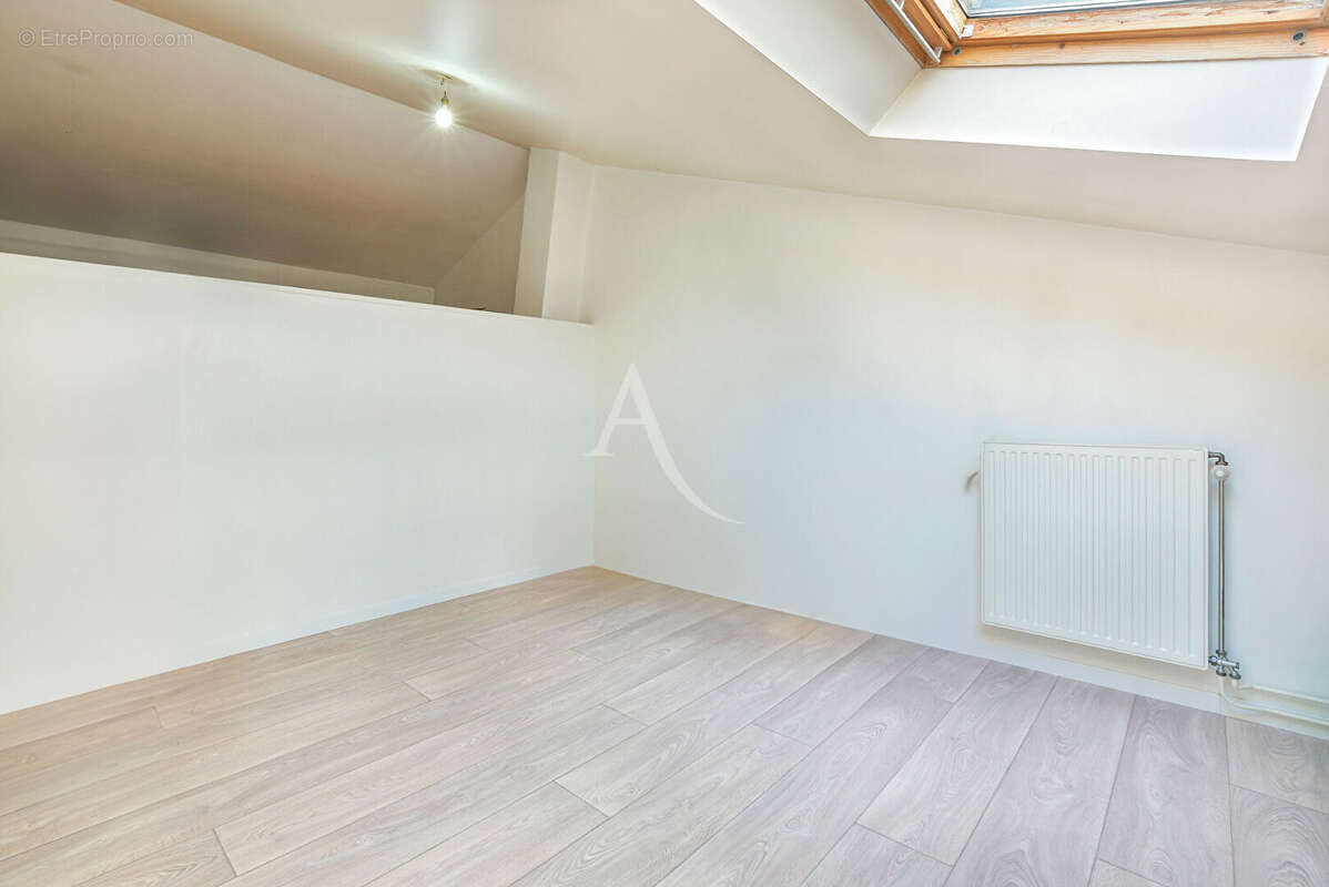 Maison à BRIE-COMTE-ROBERT