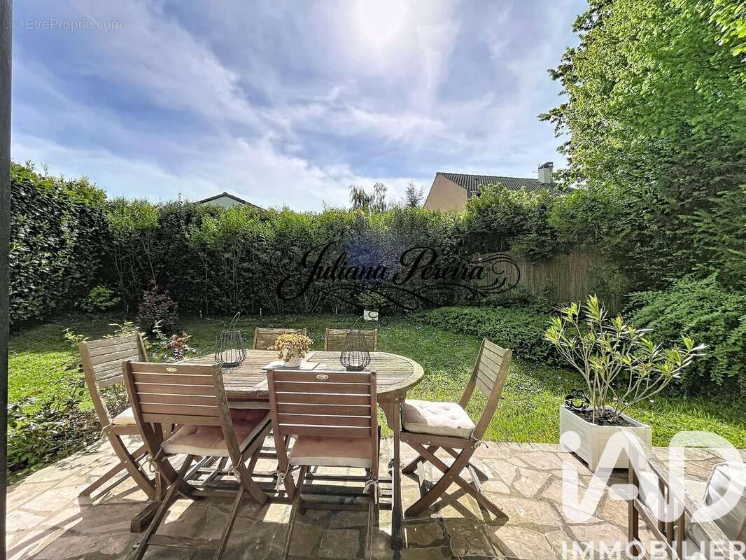 Photo 2 - Maison à EPONE