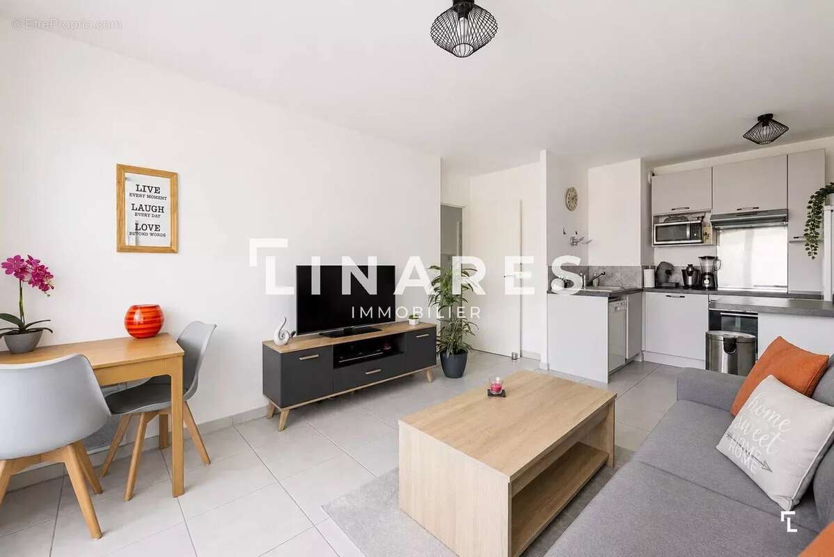 Appartement à MARSEILLE-9E
