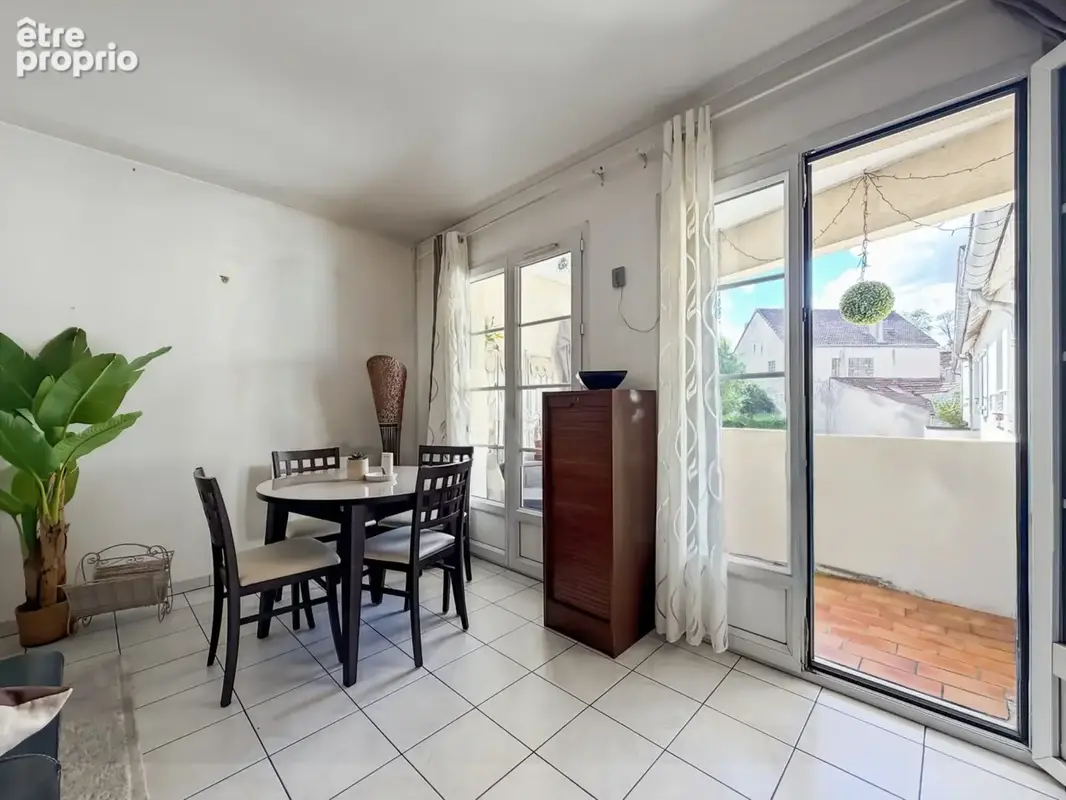 Servon - T2 au 1er étage - Balcon et parking sous-sol fermé - photo 5