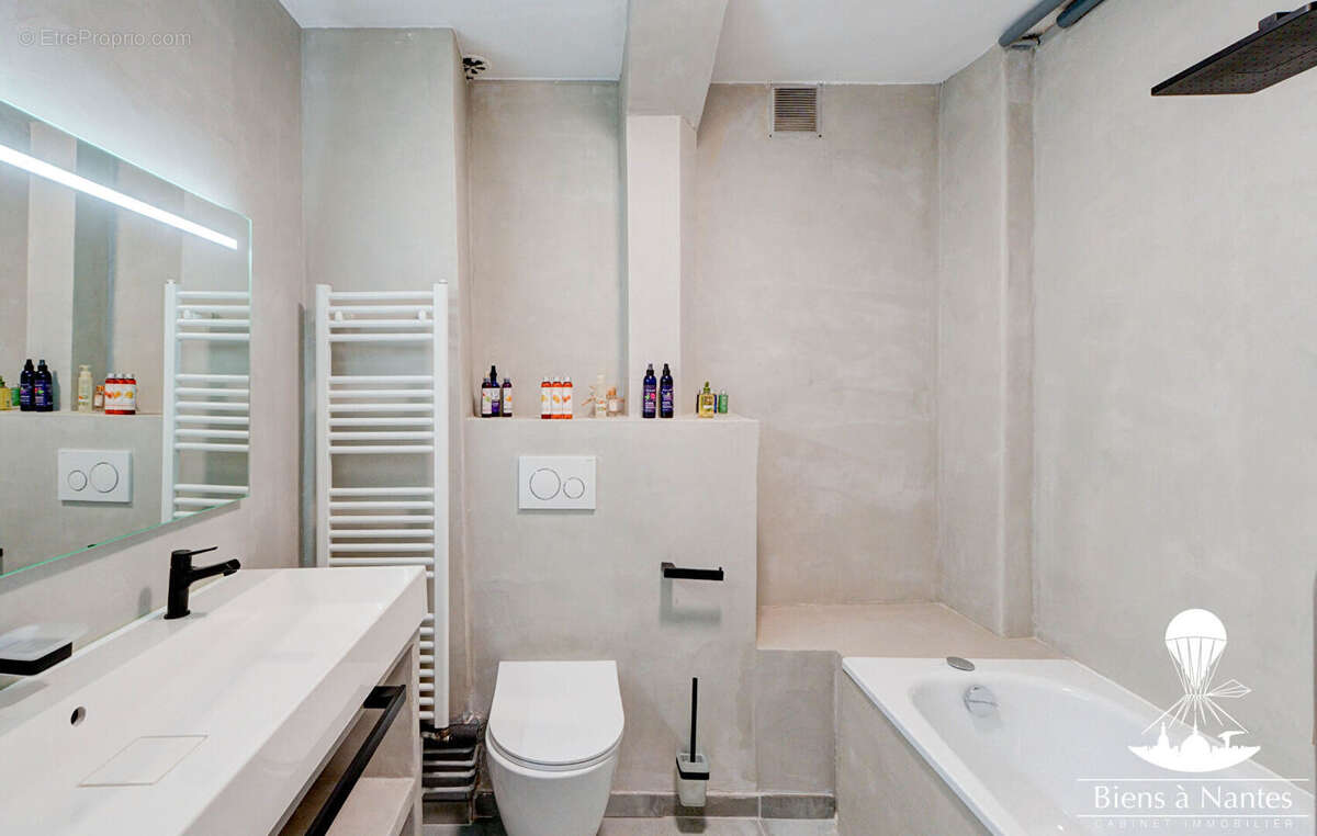 Appartement à NANTES