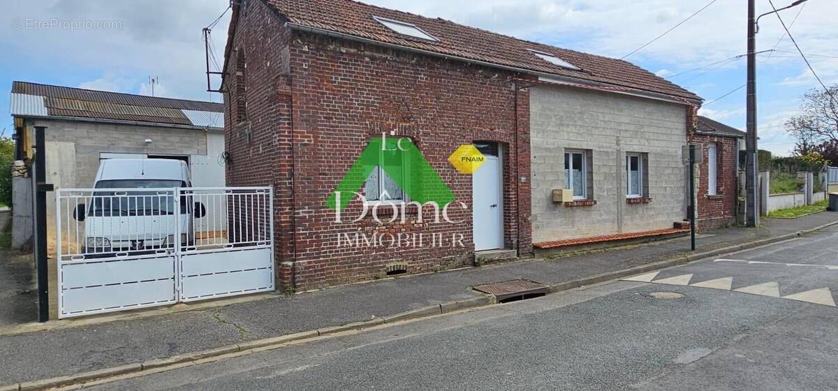 Maison à AMBLAINVILLE