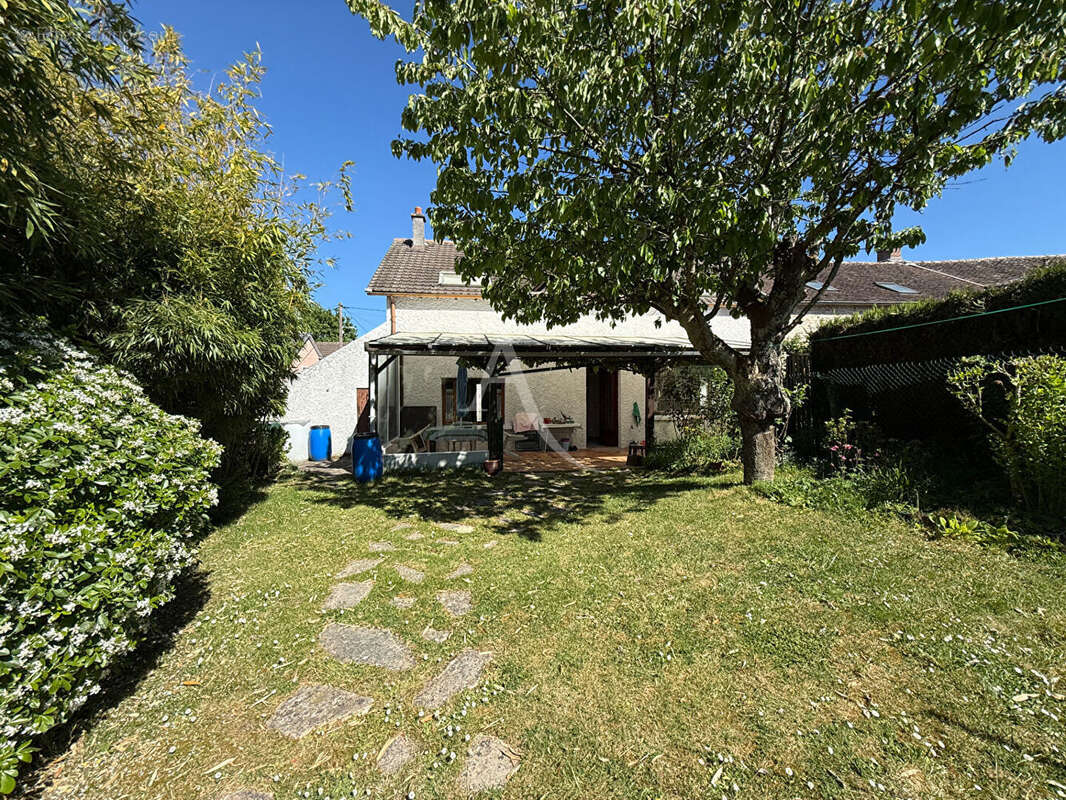 Maison à ECHOUBOULAINS