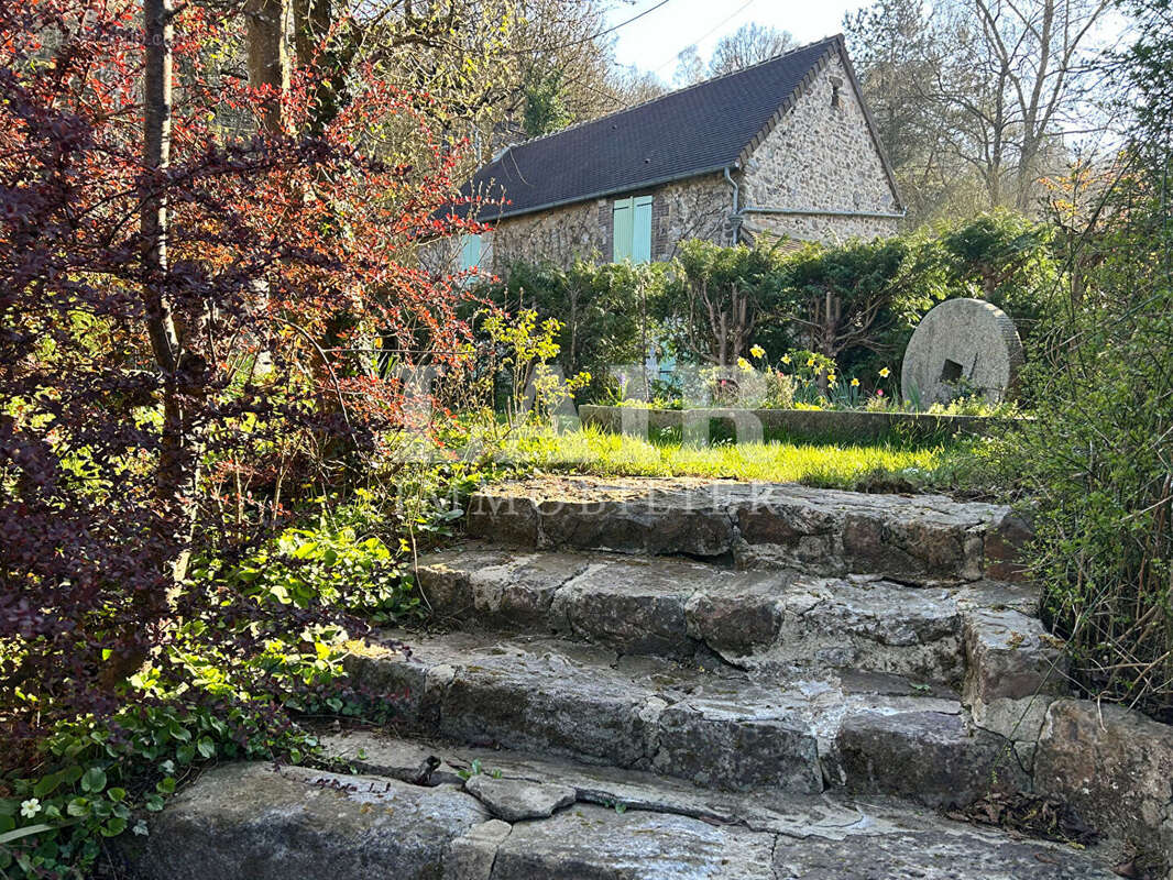 Maison à LA LANDE-DE-GOULT