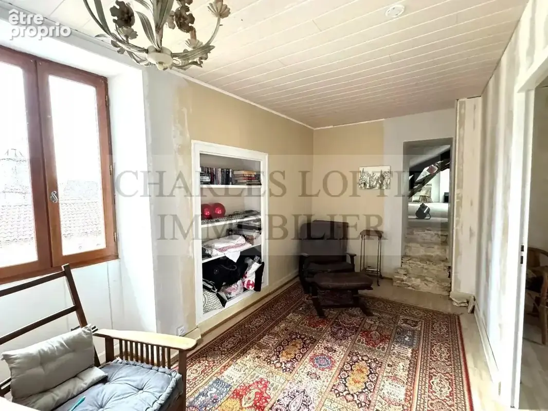 Maison de village pleine de charme avec dépendances, cour intérieure et terrasse  à deux pas des commerces - photo 15