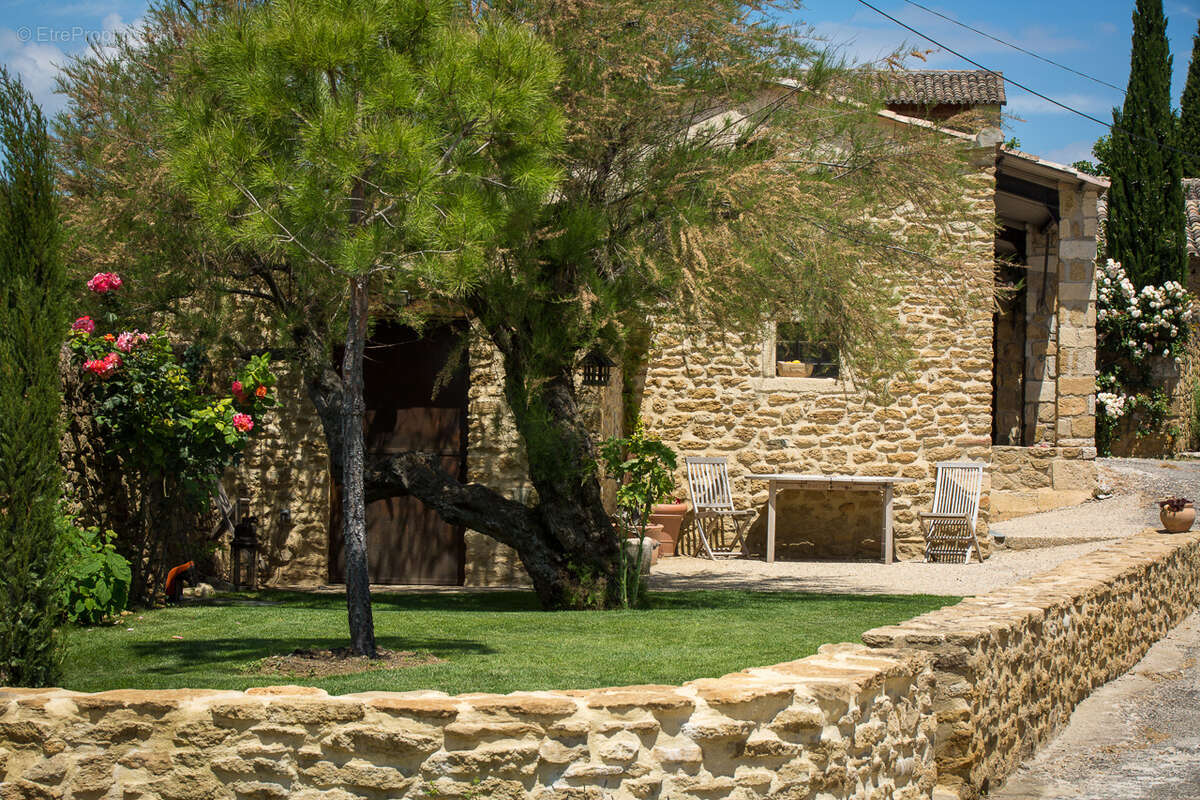 Maison à GRIGNAN
