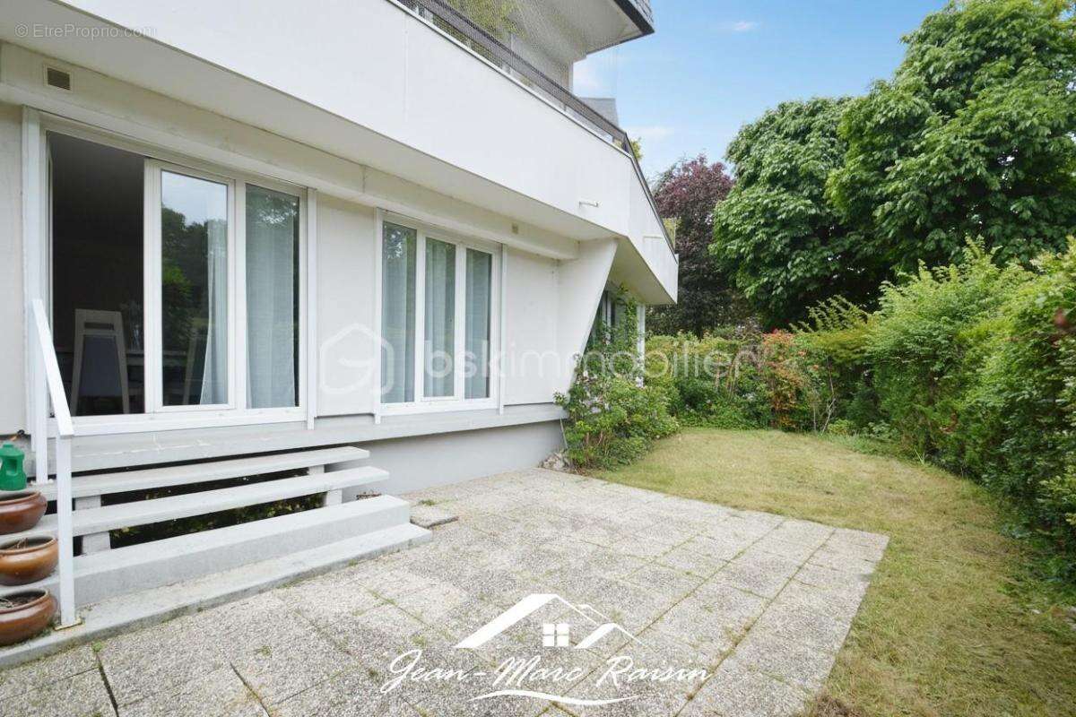 Appartement à COUBRON