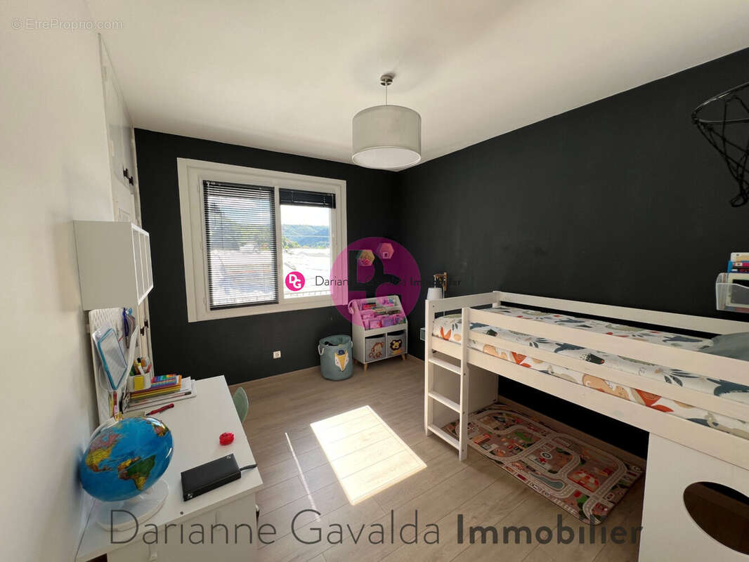 Appartement à DECAZEVILLE