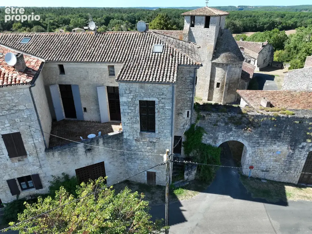 Photo Maison à Frespech au prix de 725 000€