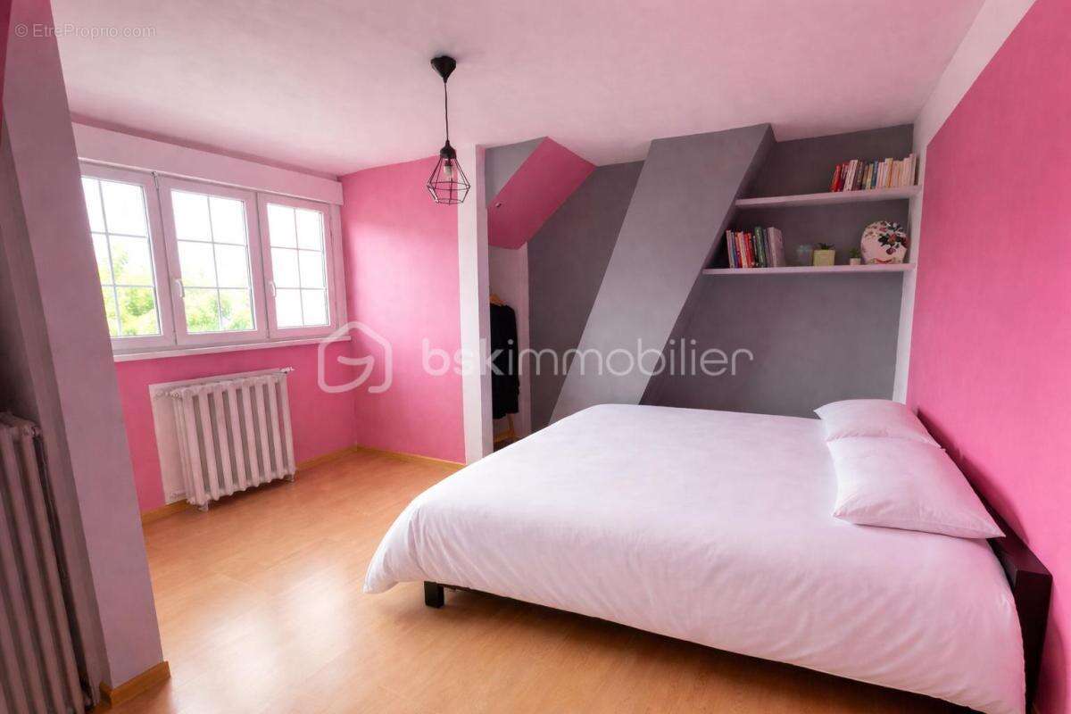 Maison familiale nantaise – 140 m² – 5 chambres – Jardin – Garage - photo 13