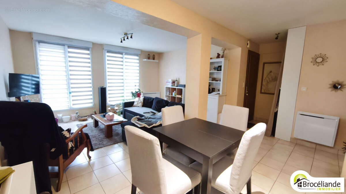 Appartement à PARTHENAY-DE-BRETAGNE