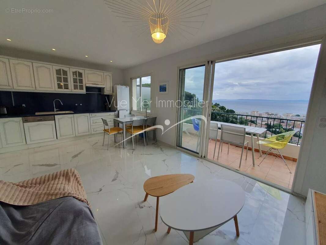 Appartement à LE LAVANDOU