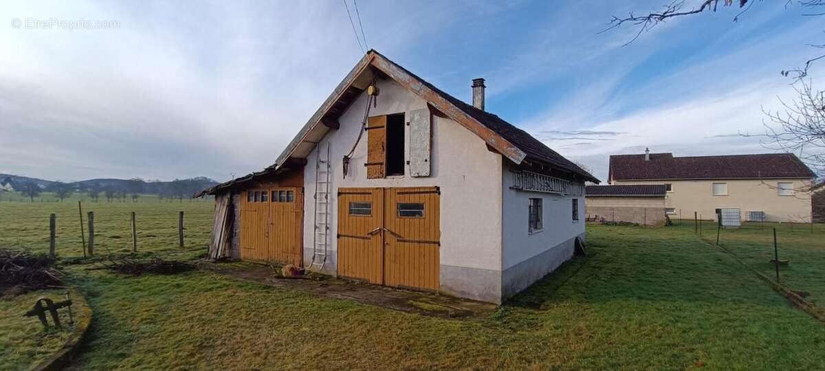 Maison à FOUGEROLLES