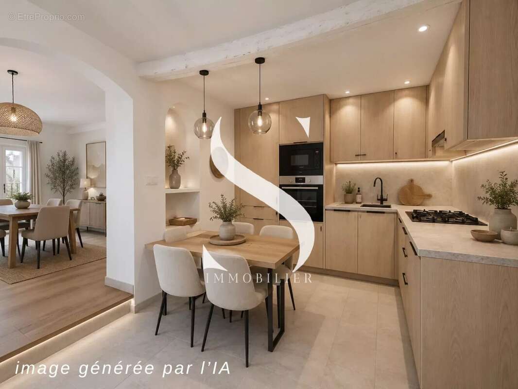 Maison à VALLAURIS