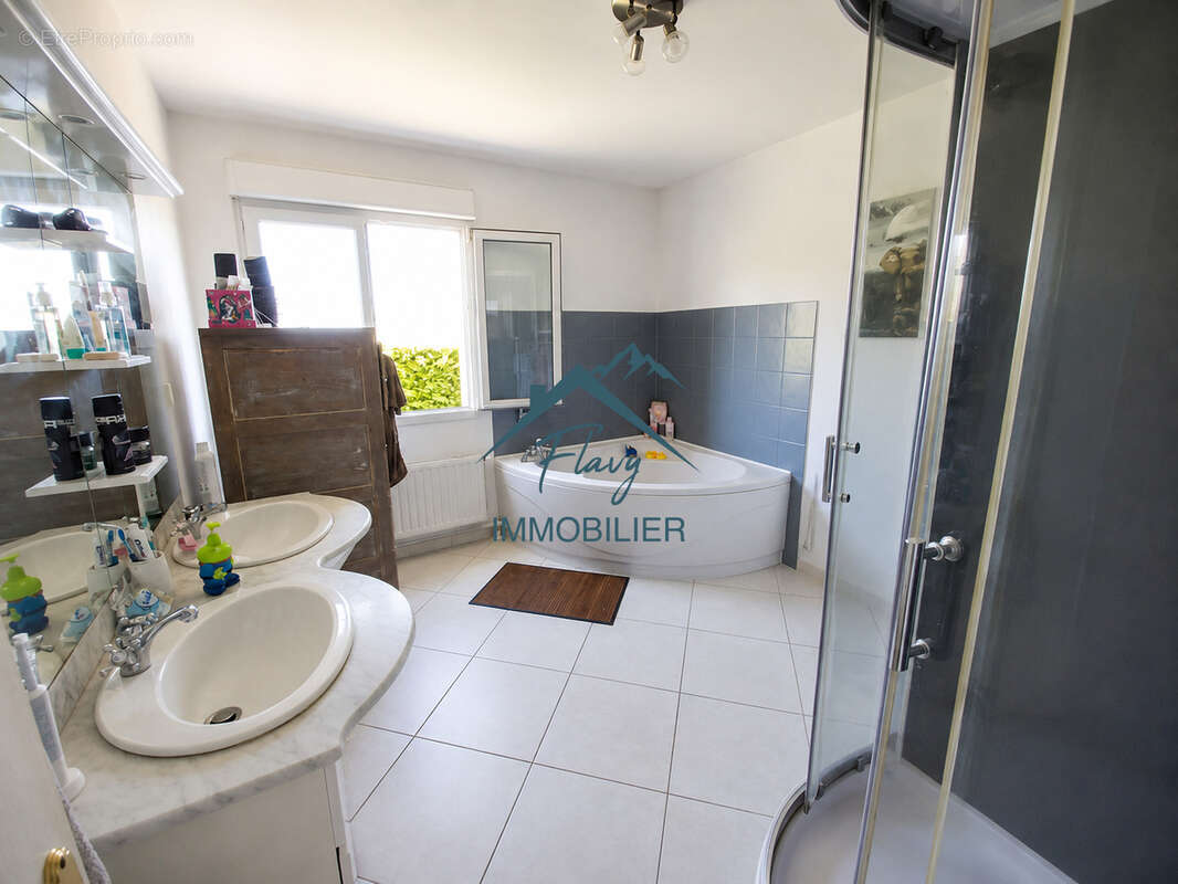 Appartement plain pied - 80m2 - Remiremont - photo 5