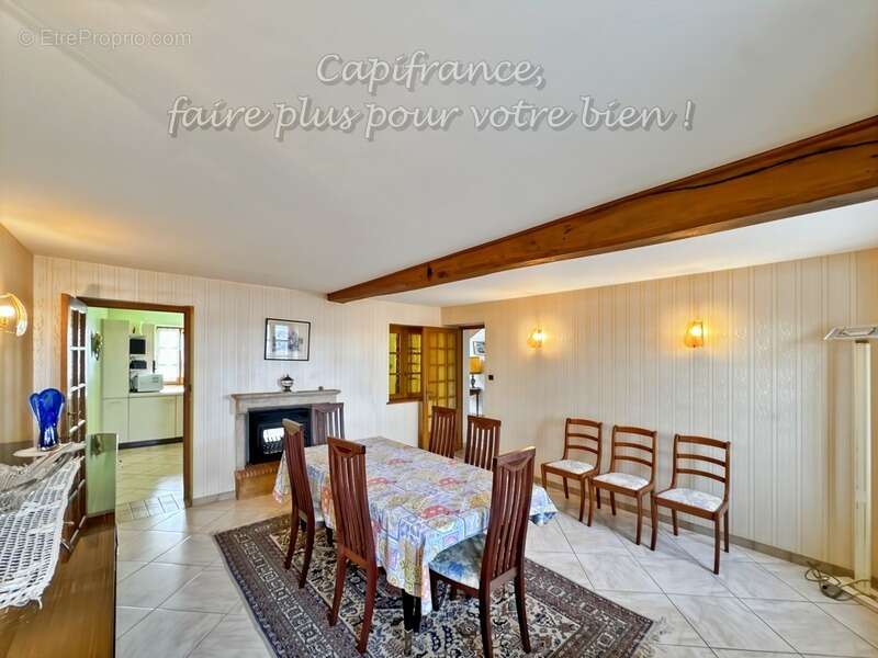 Maison à LA CLAYETTE