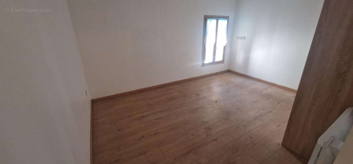 Maison à COURSAN