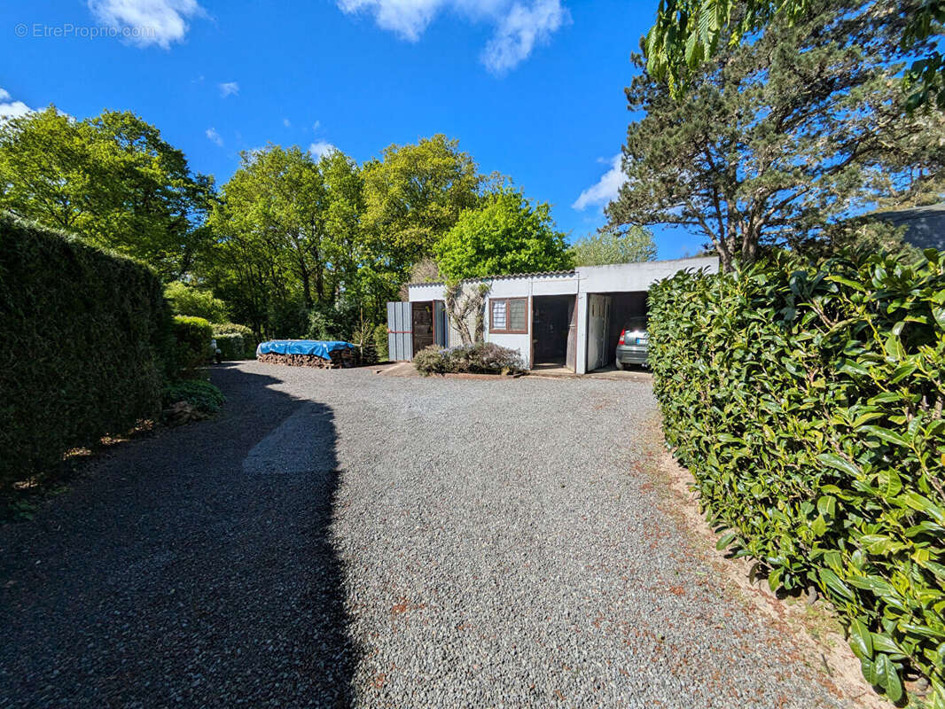 Maison à LA CHAPELLE-DES-MARAIS