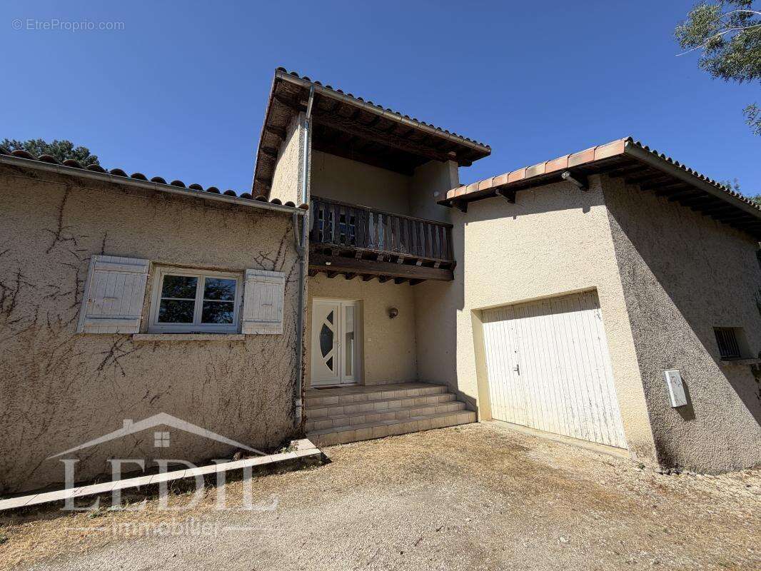 Grande maison sur grand terrain au calme en ville - photo 3