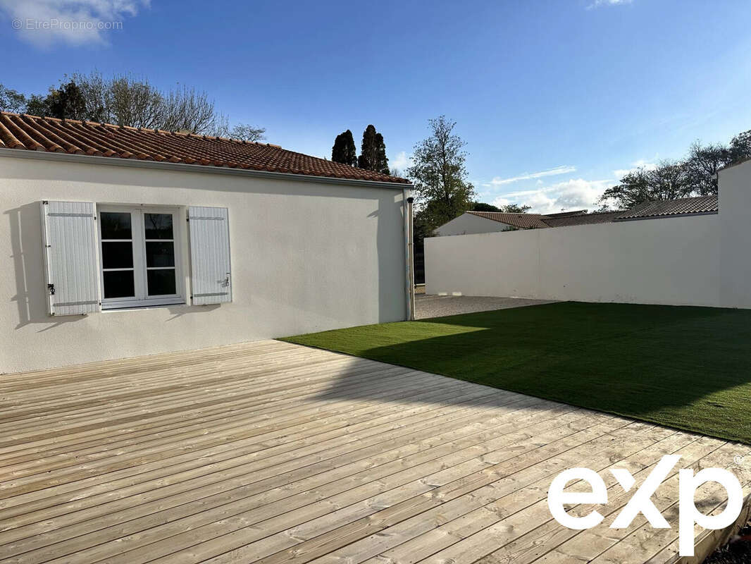 Maison à SAINTE-SOULLE