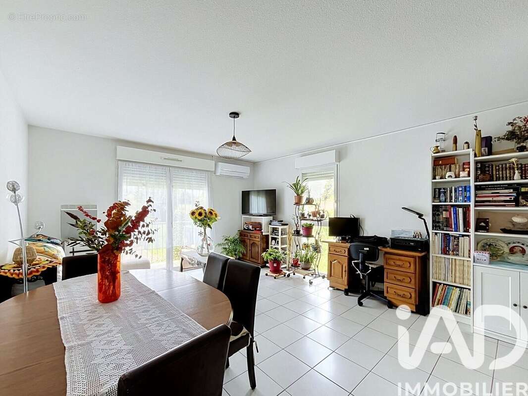 Appartement 61 m² à Artigues-Pres-Bordeaux  - photo 2