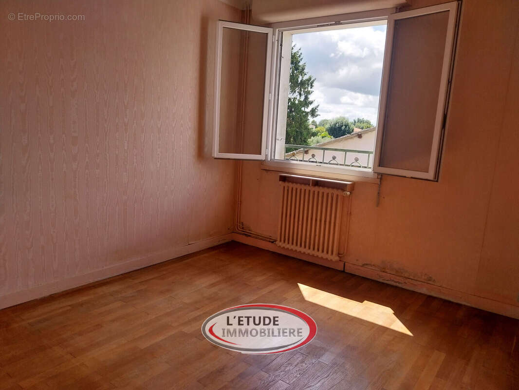 Maison 115 m² à Sainte-Pazanne  - photo 9