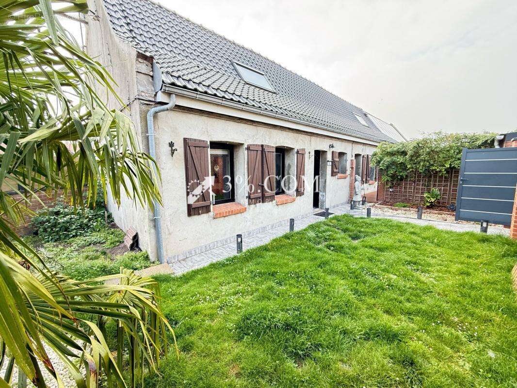 Maison à RAIMBEAUCOURT