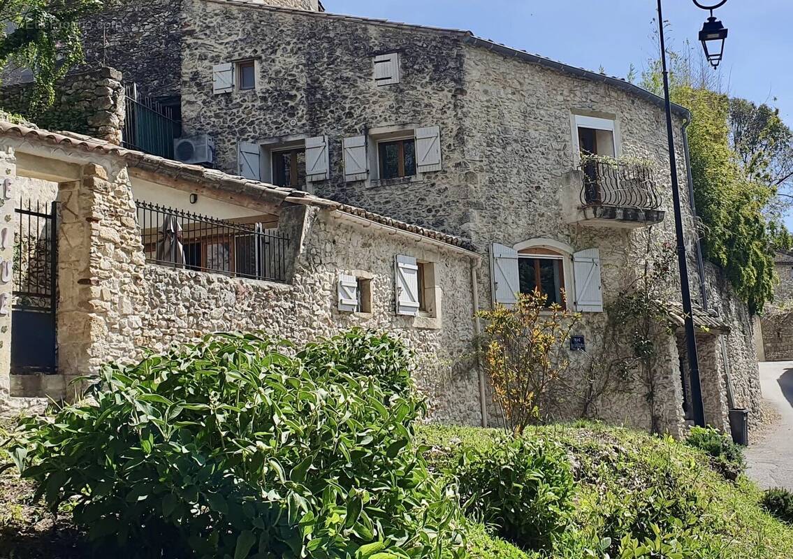 Appartement à DIONS